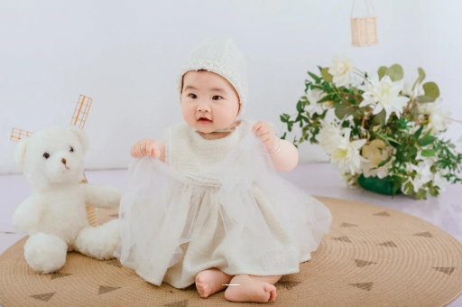 辽阳宝宝吐奶后打嗝怎么办